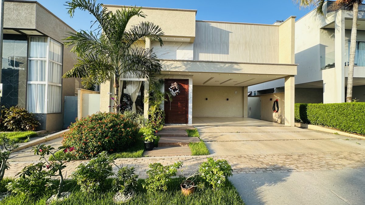 Casa de Alto Padrão à Venda no Condomínio Mirante do Vale